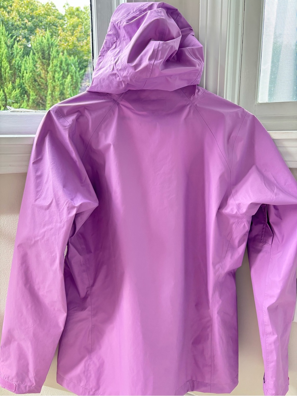 Brand New Patagonia Women's Torrentshell 3L Rain Jacket, Brisk Purple, Size M - Picture 3 of 4